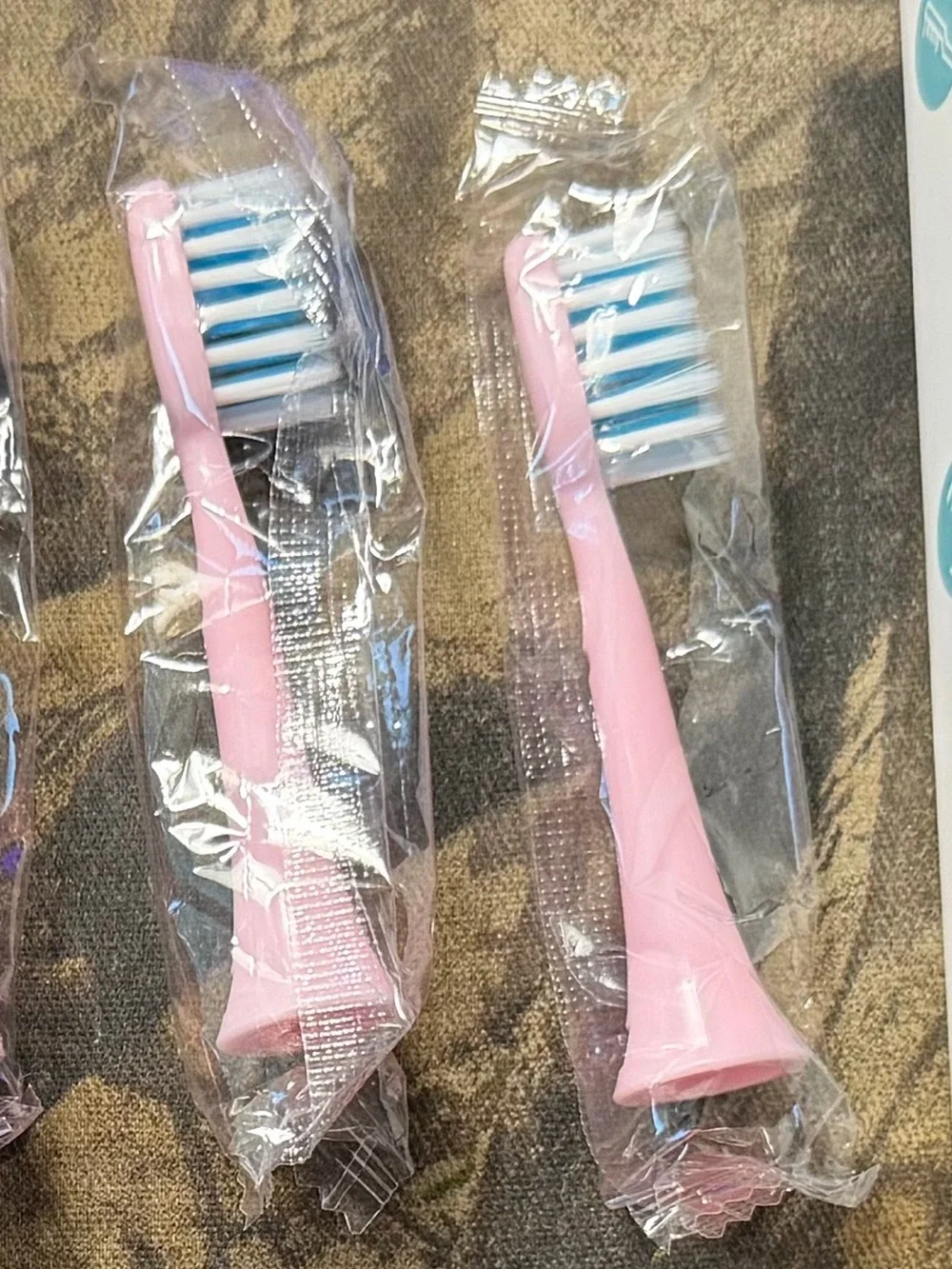Pink Electric Toothbrush with 5 Replacement Heads